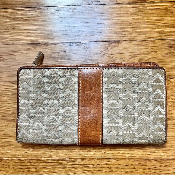 VTG! Michael Kors Trifold Rectangular Leather Jacquard Wallet - Picture 3 of 12